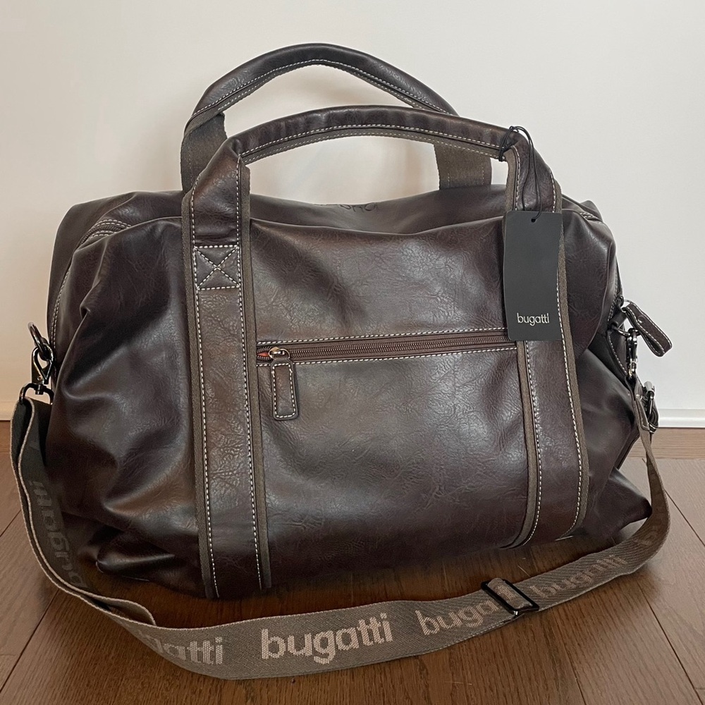 Bugatti Weekender Bag - Duffle Bag - Travel Bag - Brand New - Brown Faux Leather